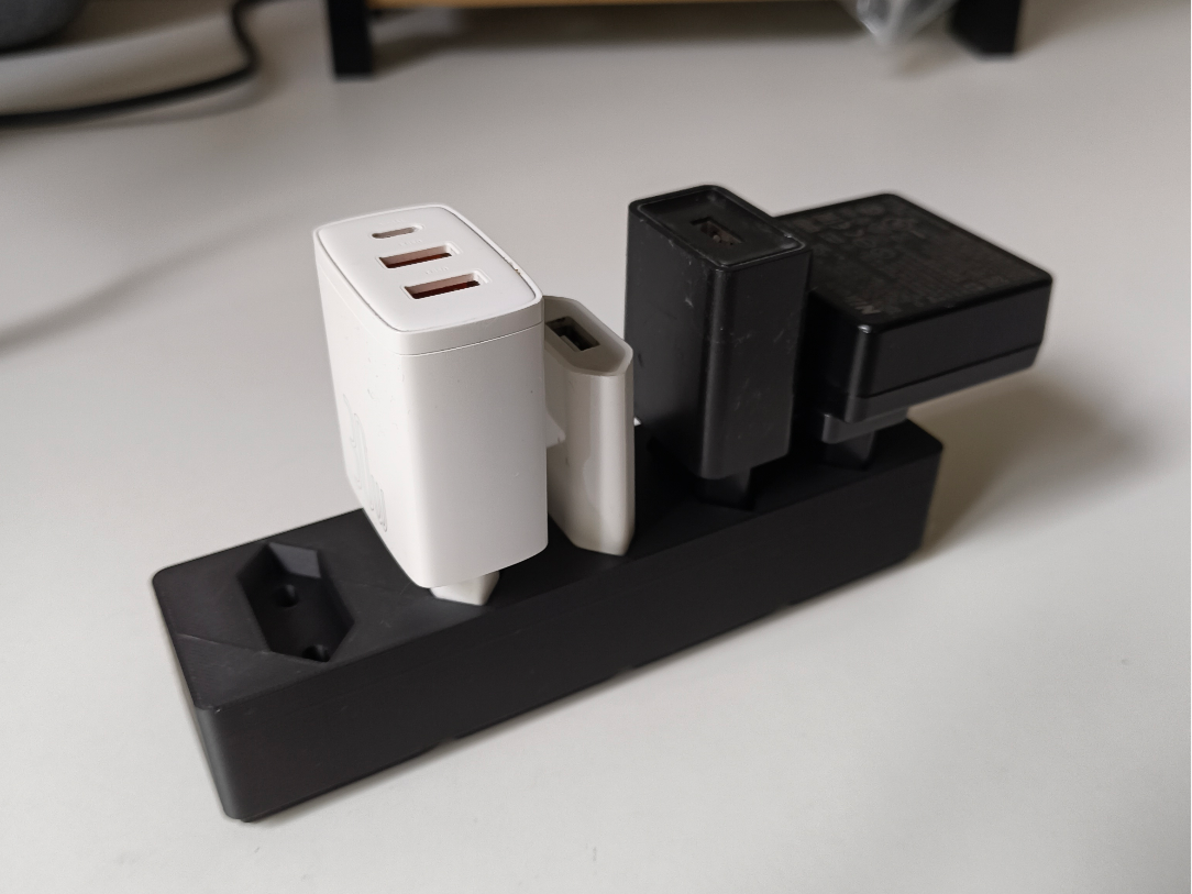 Gridfinity 1x4 Netzteile und Stecker (EU)