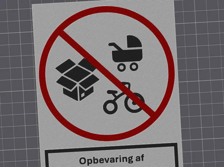No storage of items in the stairwell