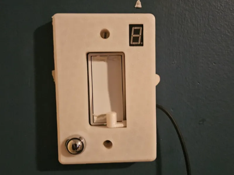 Servo Lightswitch Cover