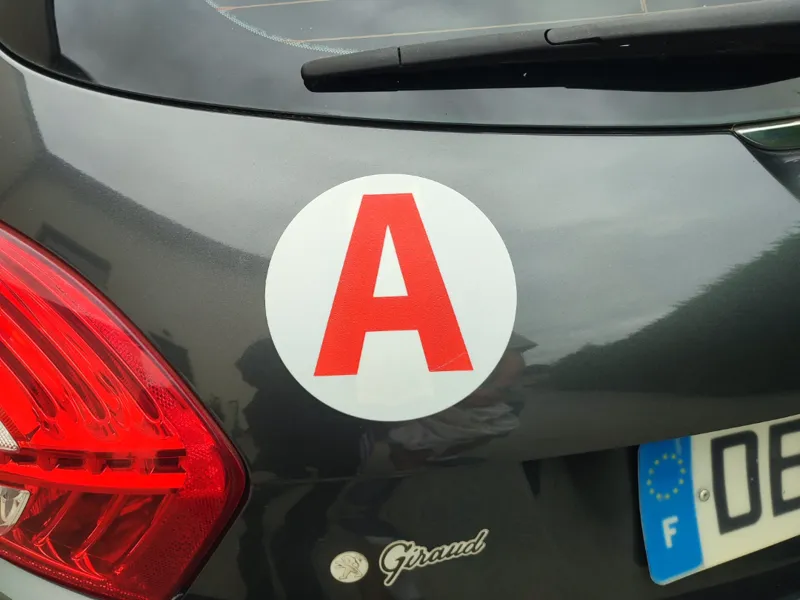 Autocollant "A" jeune conducteur