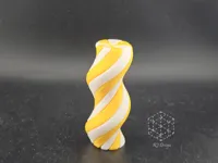 2 Colours, 5% infill, 0.2mm layer, 2 walls,