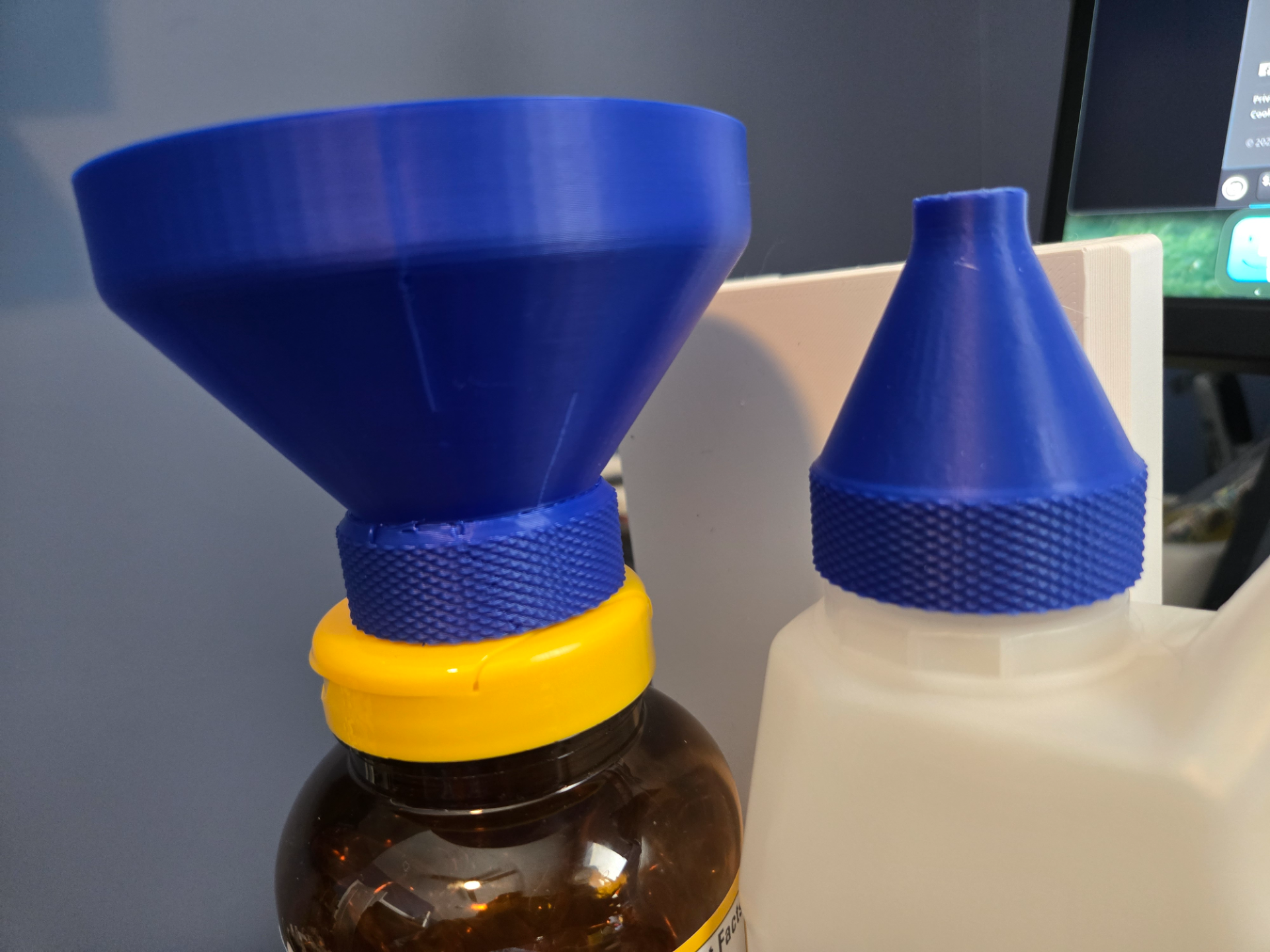 Funnel and Spout for Voisen 2LB Silica