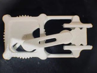 Lightweight Single Piston Engine