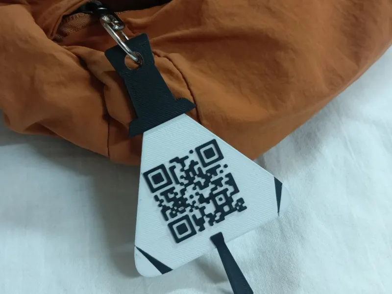 F-Triangle keychain