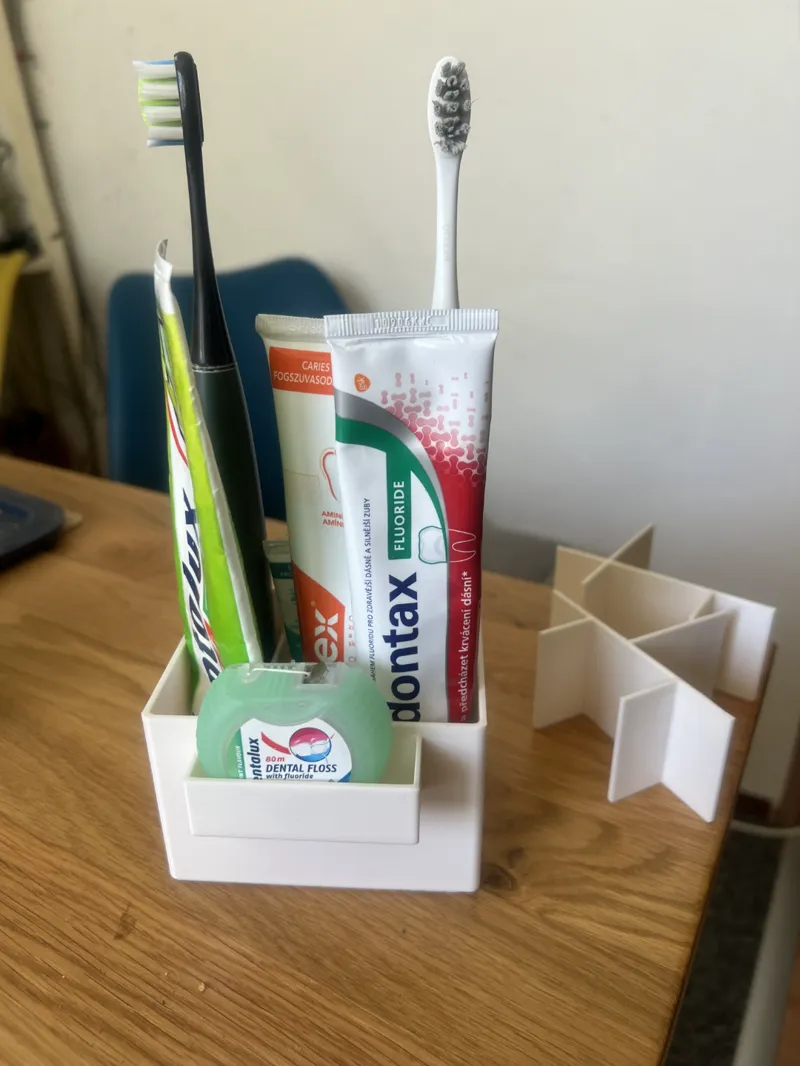 minimalistic bathroom organizer
