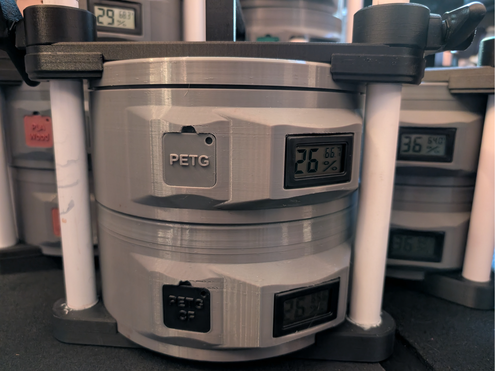 Spool Dry Storage Vault w/ Hygro & Swatch Slot