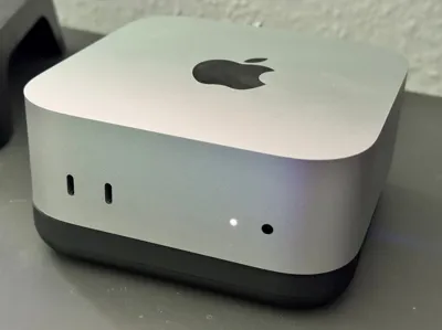 Mac Mini M4 Dock + Feet