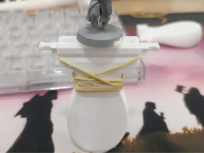Holder for Miniatures - reverse clip nibs