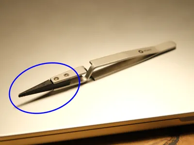 Pointed tweezer tip for iFixit tweezers
