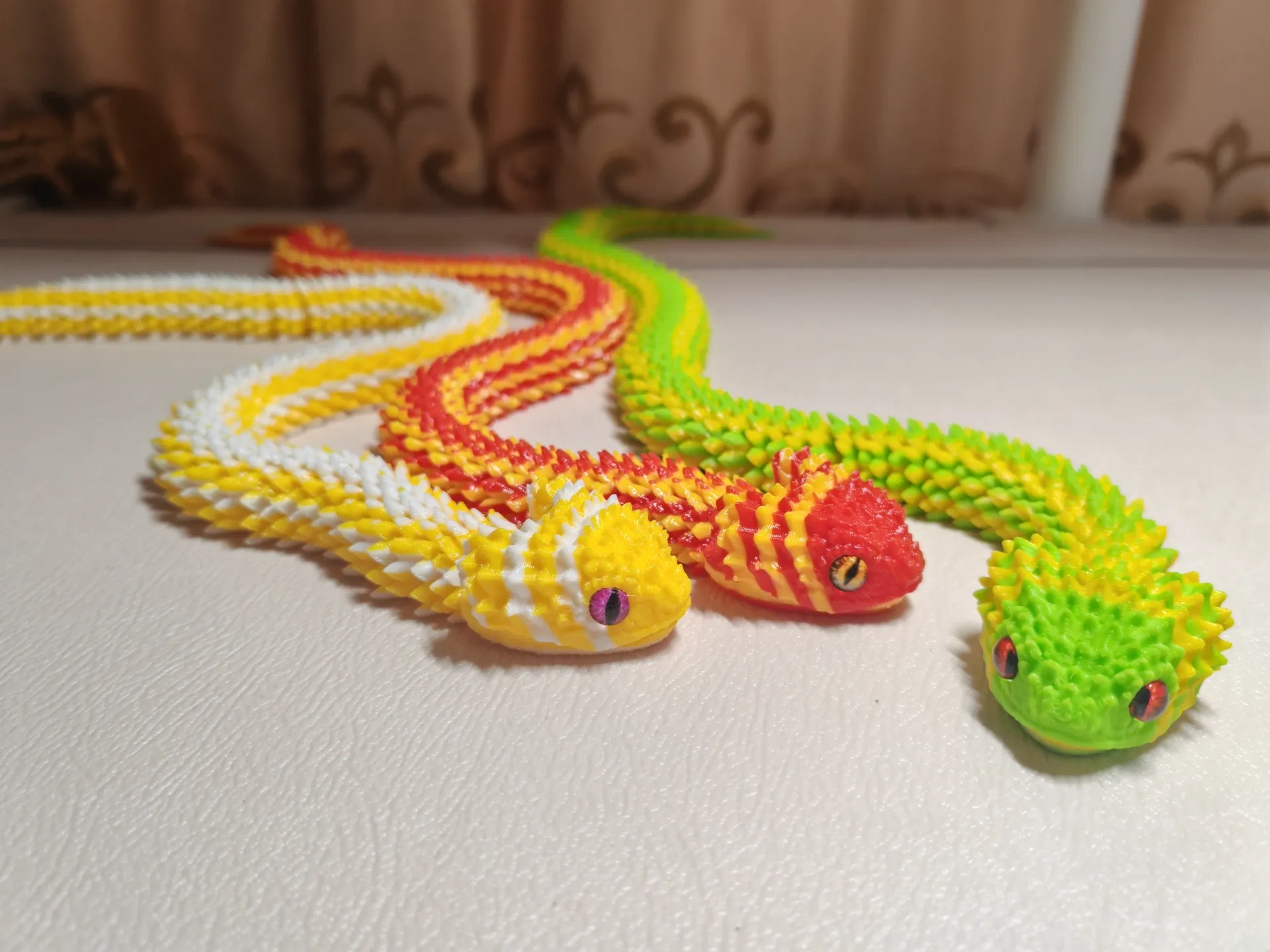 Miniatura 5 do modelo 3D 蛇年网红蛇-可张嘴七彩蛇，蝰蛇，小白蛇可动铰链模型
