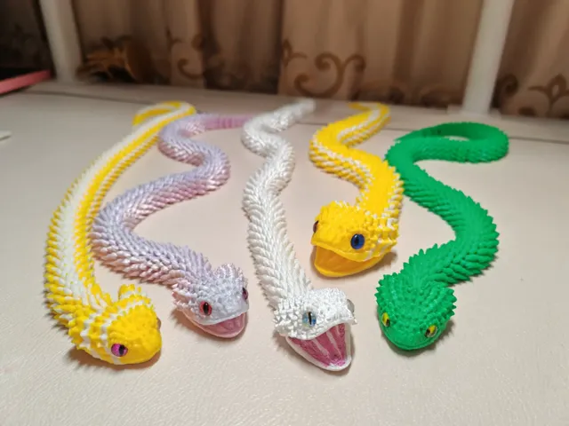蛇年网红蛇-可张嘴七彩蛇，蝰蛇，小白蛇可动铰链模型