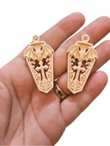 Pendientes: Gothic Bat Coffin Earrings — vista de referencia 2