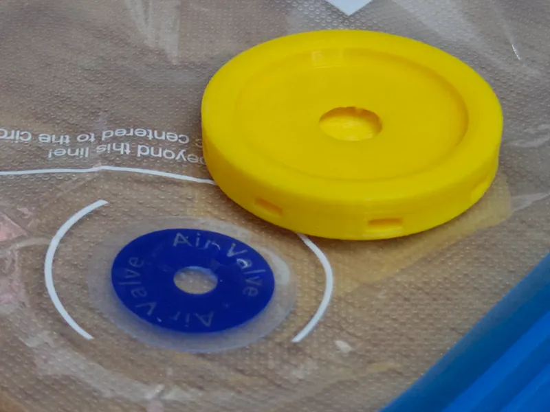Vacuum bag help ring