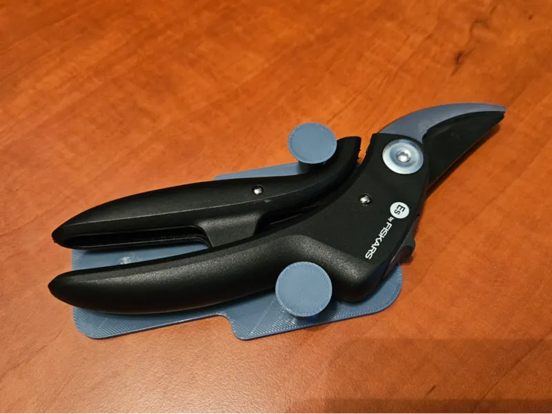 Wall holder for Fiskars Scissors
