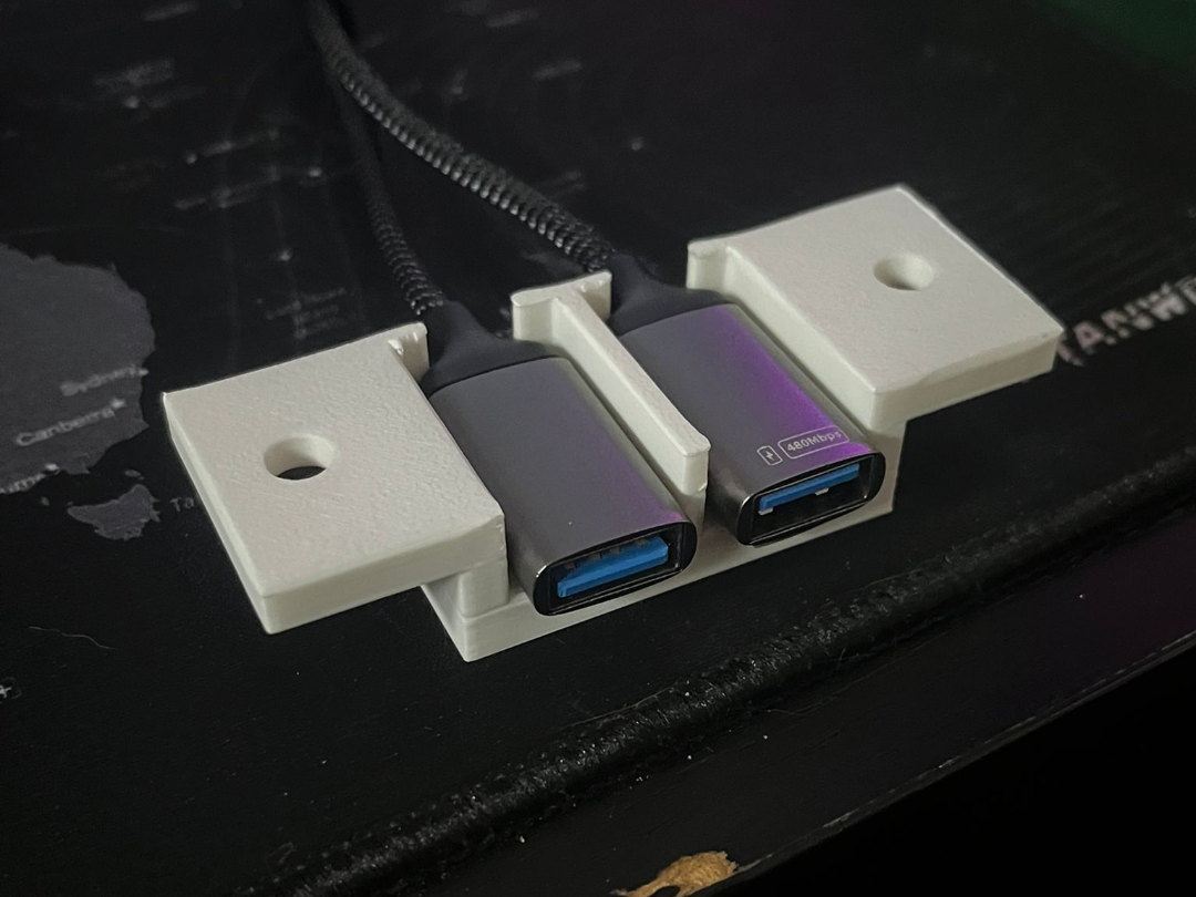 Supporto doppia e singola presa USB sottoscrivania