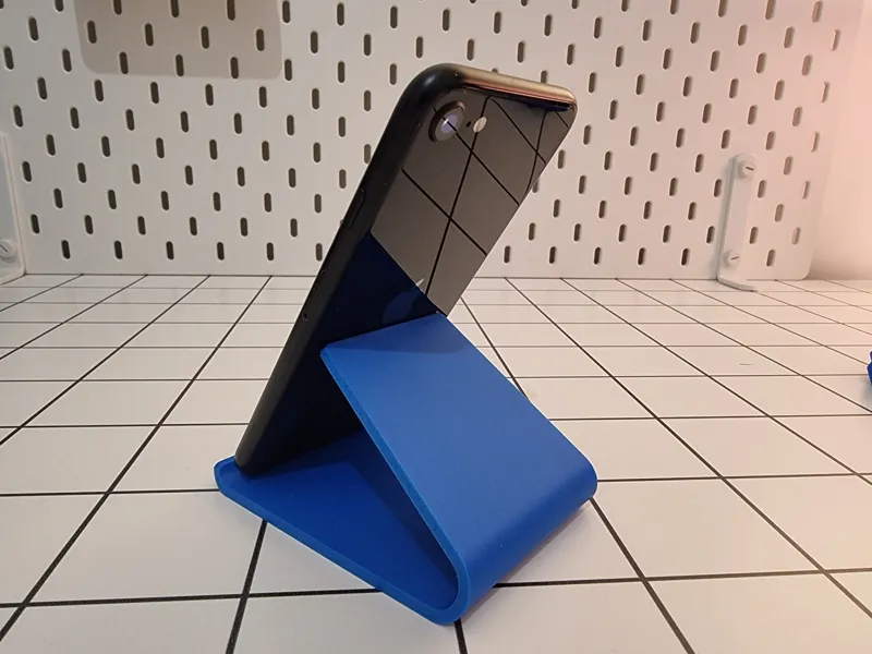 Minimalistic Phone Stand