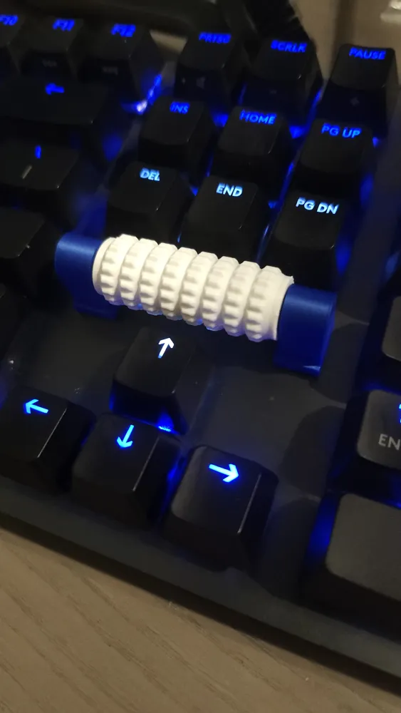 Universal keyboard fidget roller! - Free 3D Print Model - MakerWorld