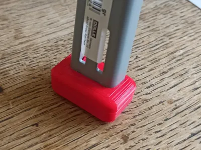Double wall rack feet