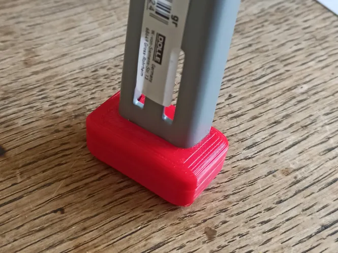 Double wall rack feet