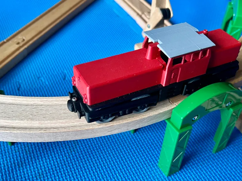 V100 for wooden railway, Brio compatible