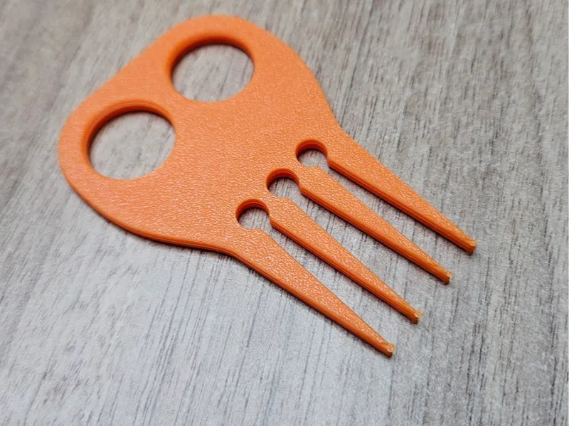 Braiding comb / plaiting tool