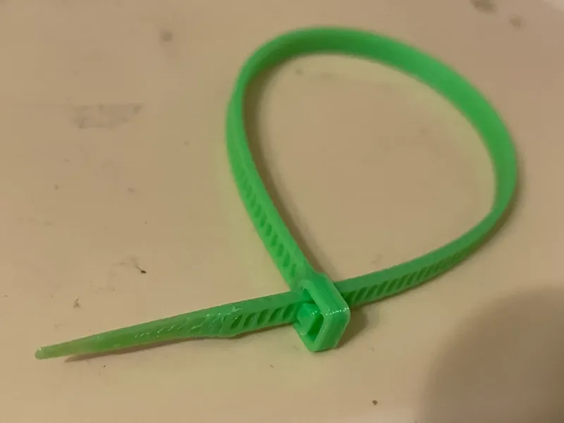 Fascetta riutilizzabile