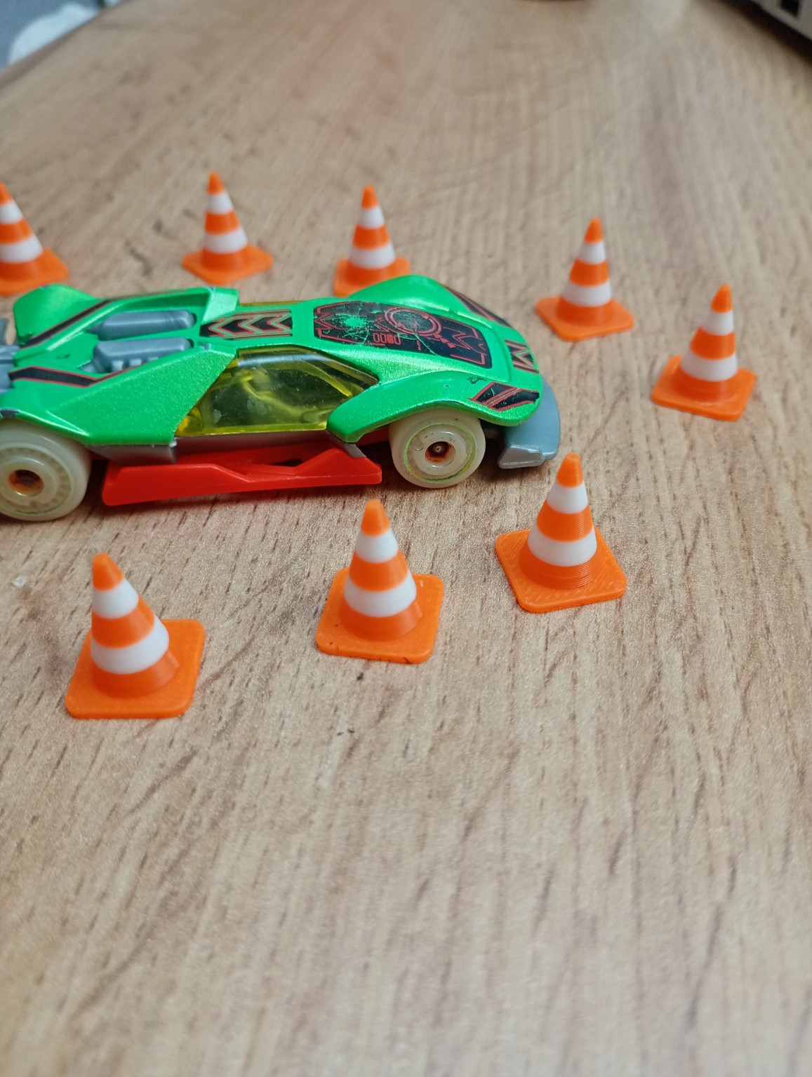 Miniatura 2 do modelo 3D Stackable Traffic Cone 1:16