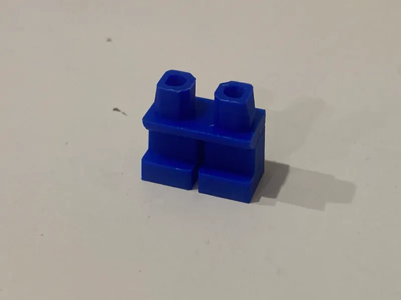 Brick Minifigure Short Legs 41879 (no support)