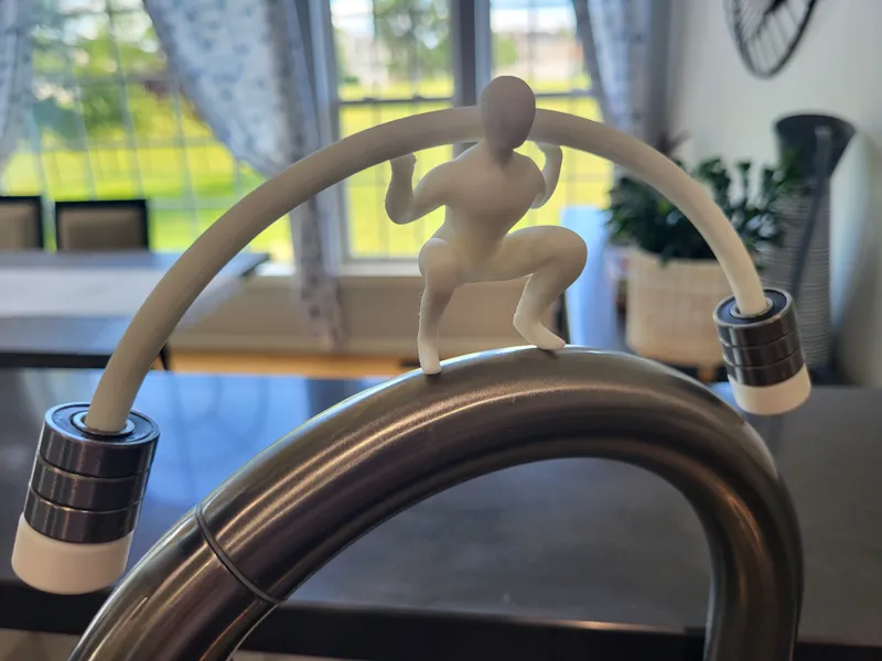 Balancing Toy, Squat