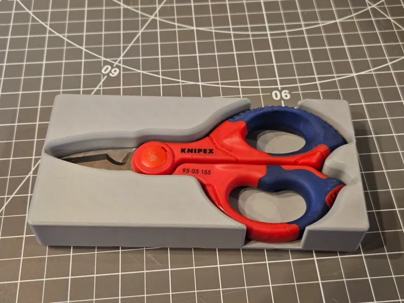Gridfinity Knipex 95 05 155 Shears (Magnetic Base)