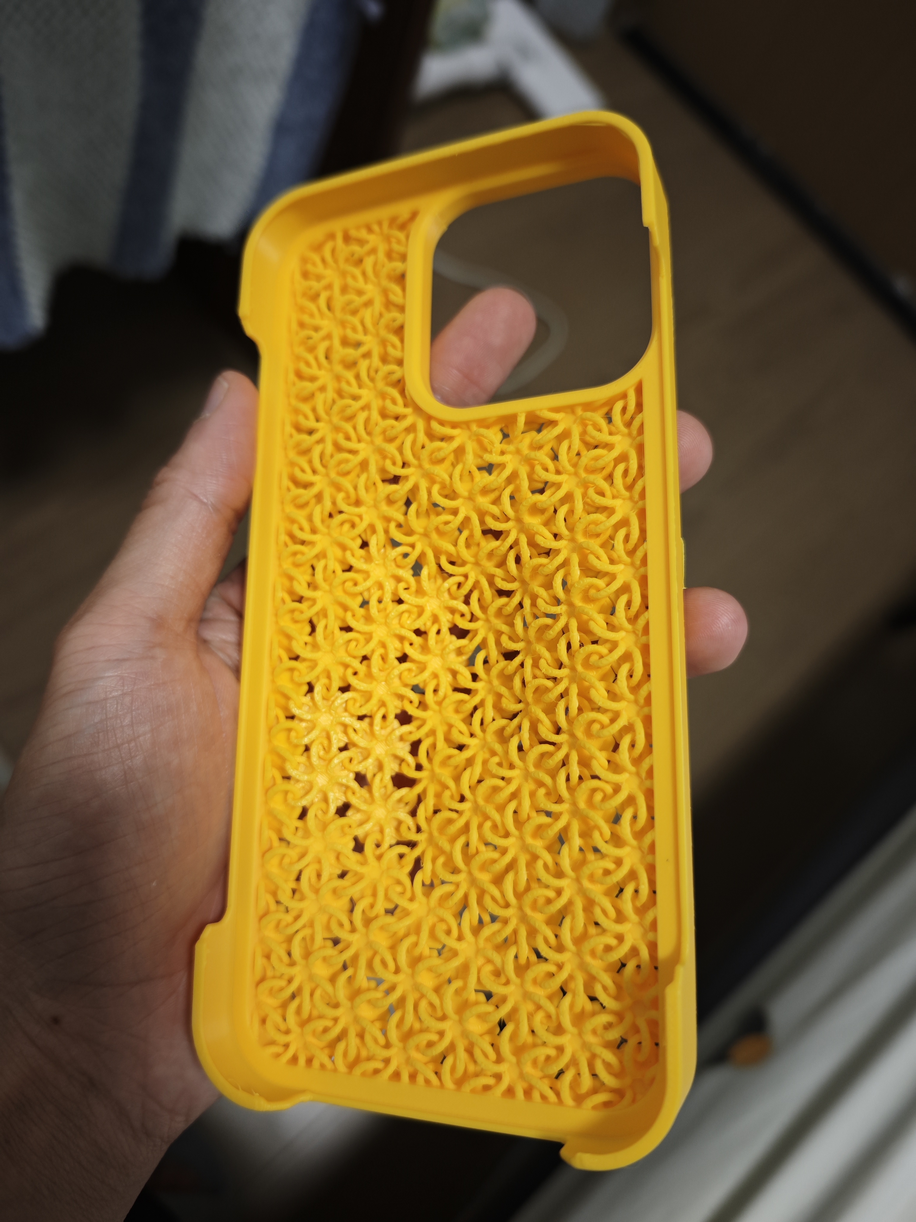 Miniatura 2 do modelo 3D iPhone16 pro锁子甲手机壳