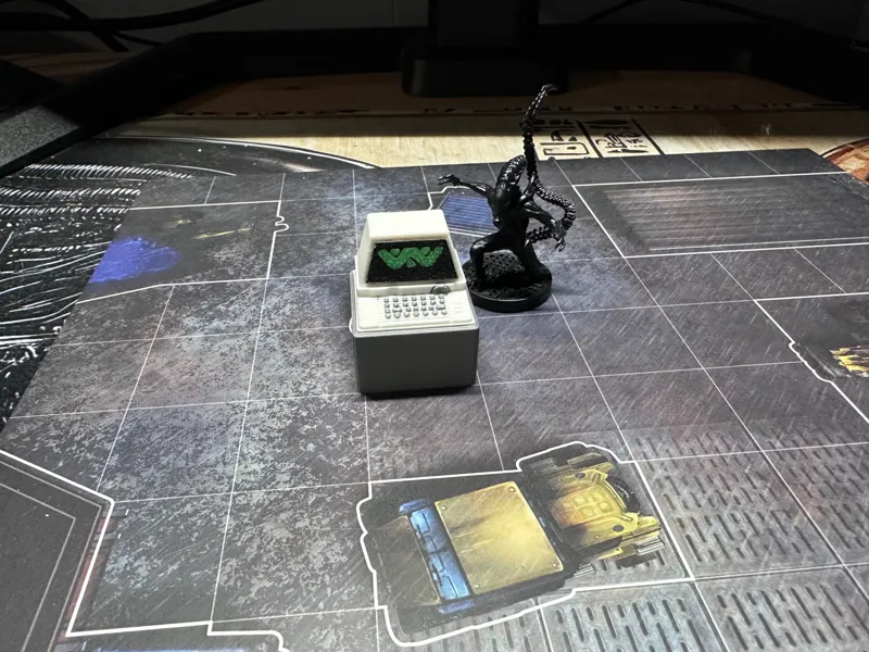 Computer for bordergame aliens another day in corp