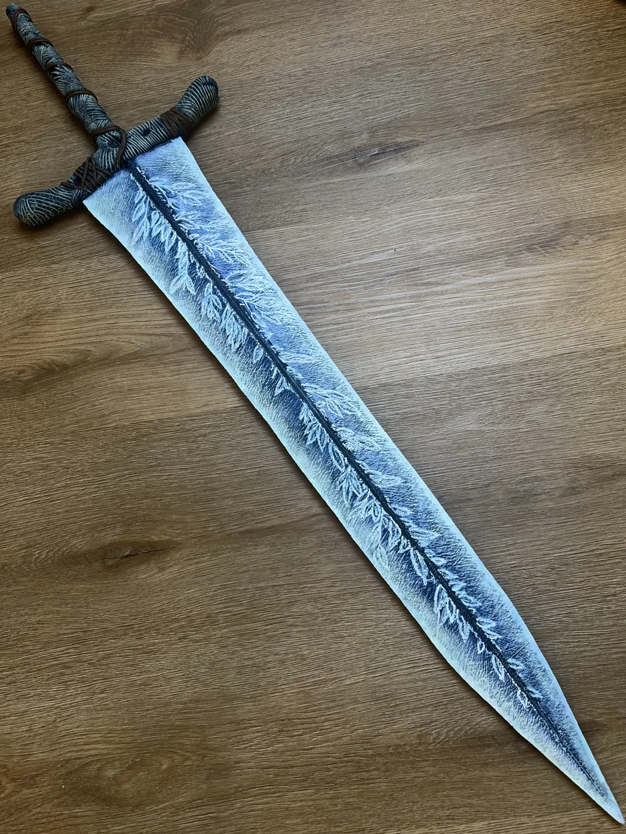 Darkmoon Greatsword - Elden Ring view 2