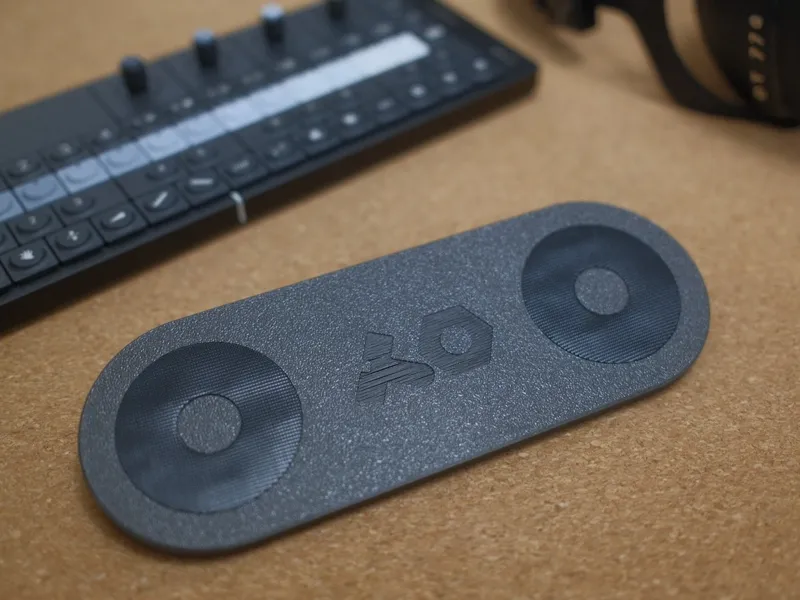 OP-XY Stand (also compatible with OP-1 & OP-1F)