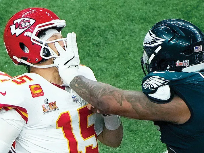 PhiladelphiaEagles Jalen CarterVsMahomes HueForge