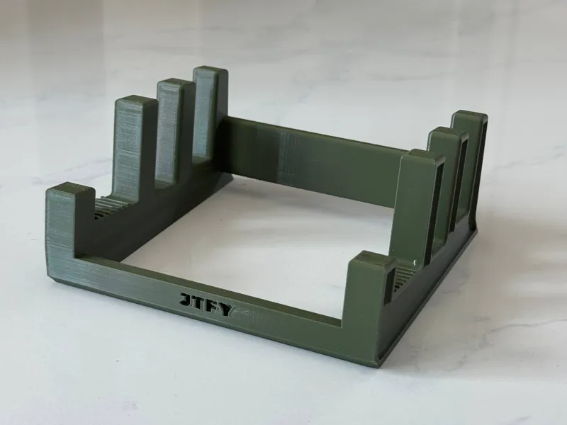 Desktop multi device vertical organiser