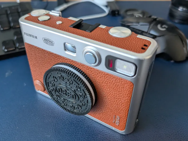 Instax Mini Evo - Oreo Lens Cap