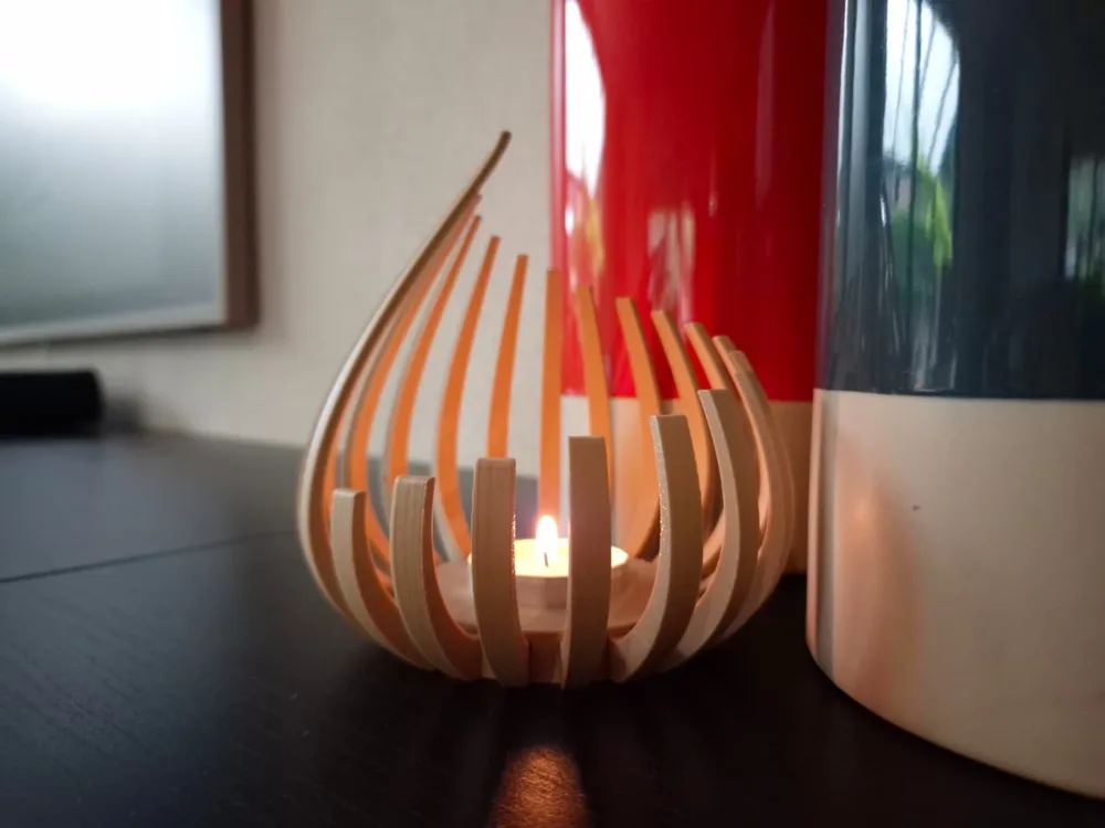 Accesorio de iluminación decorativa: Autumn Ember Tealight Holder. Referencia del modelo original.
