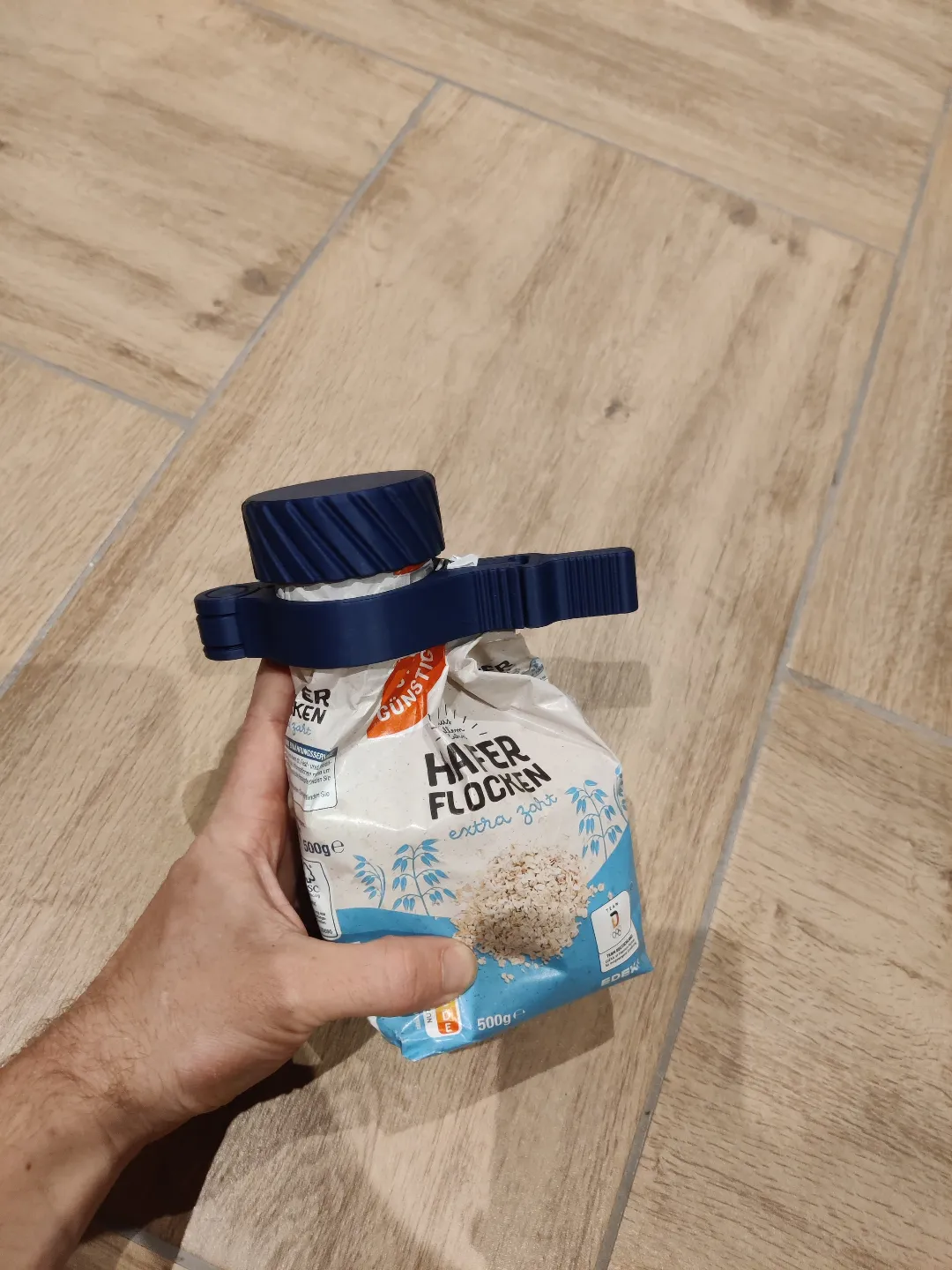 Mini version of the final bag clip view 2