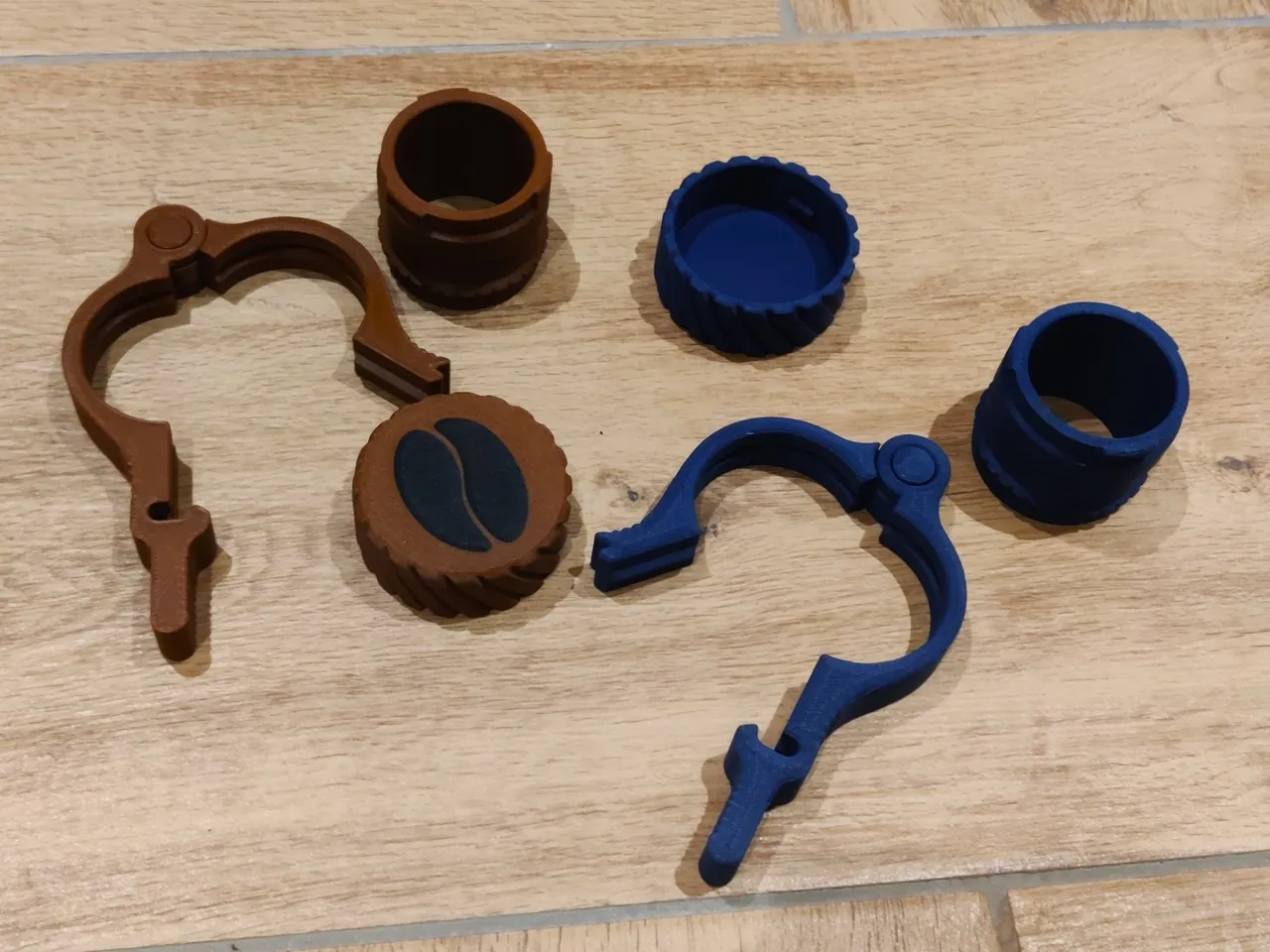 Mini version of the final bag clip view 3