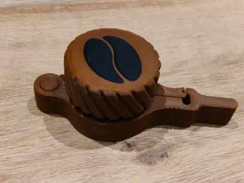Mini version of the final bag clip view 4