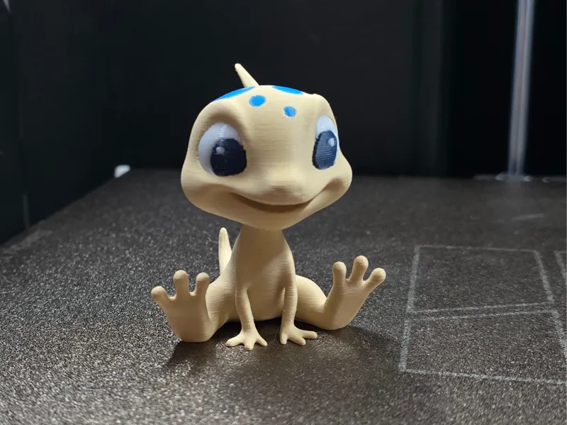 Little Gecko That Wanted to Be a Dragon