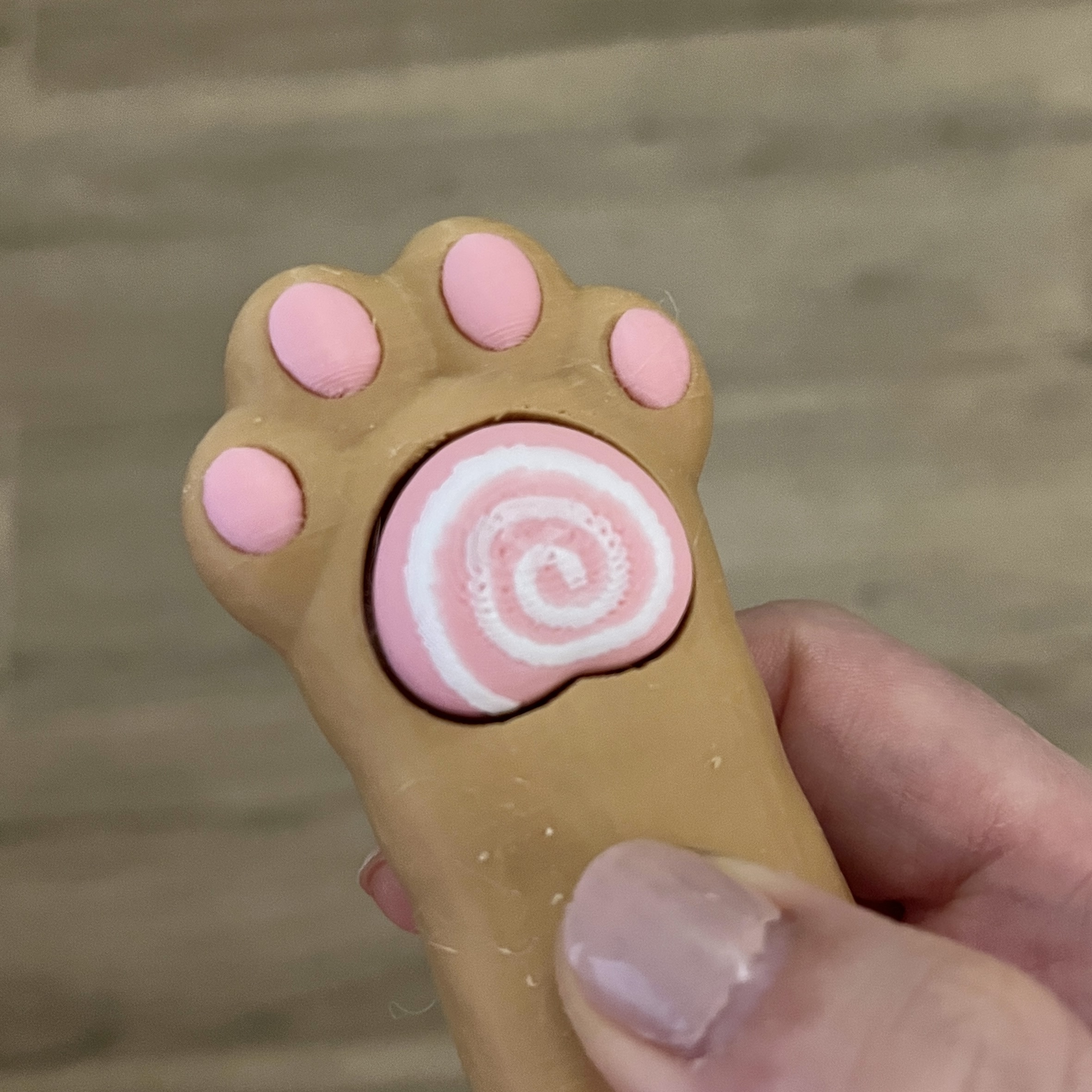 Miniatura 2 do modelo 3D Paw Clicker 