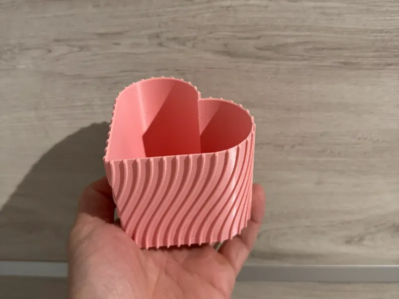 Twisted Heart Gift Box, Vase for Mother's day