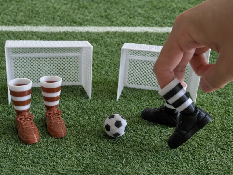 Finger football game