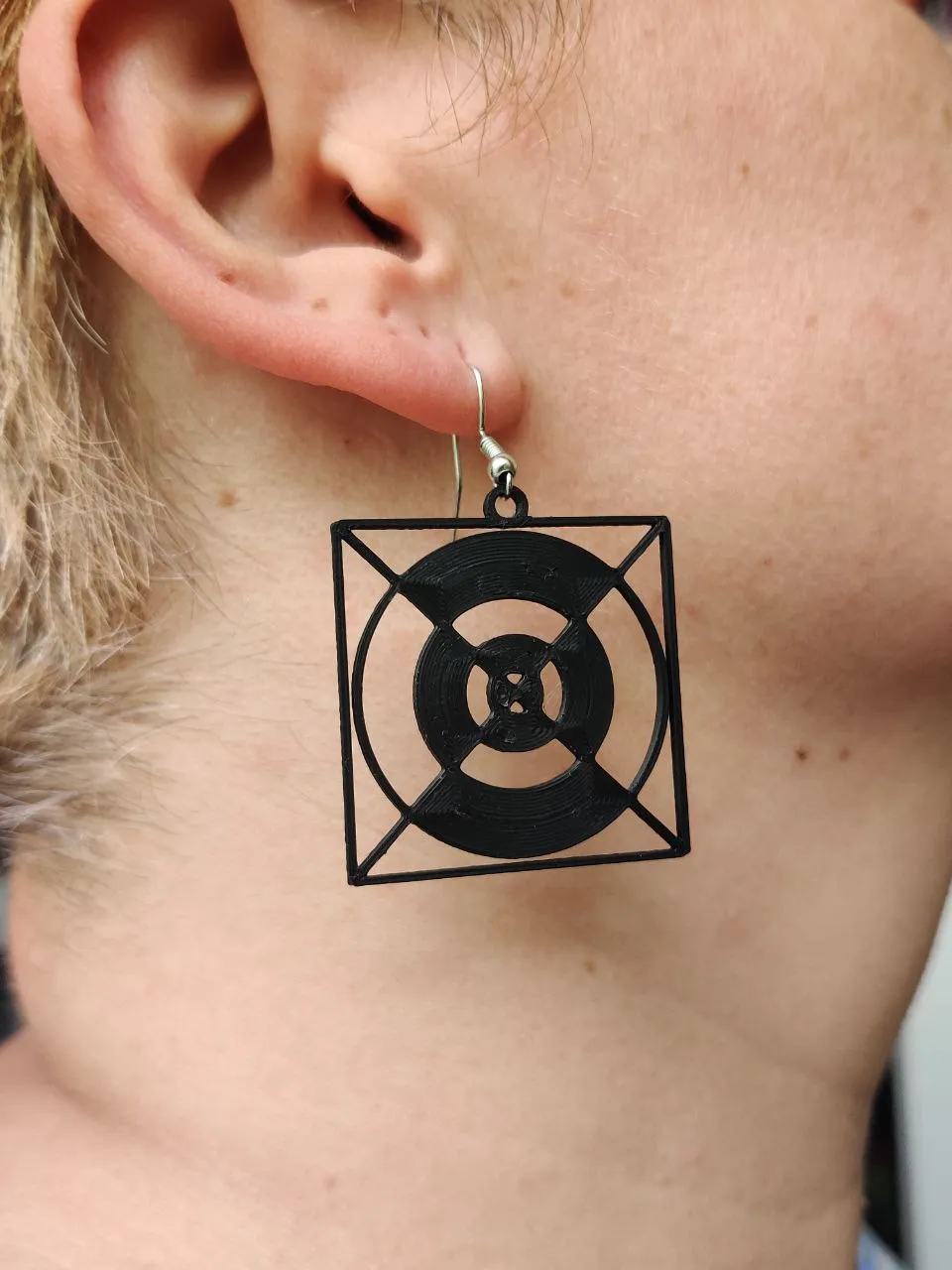 Axis earrings view 3