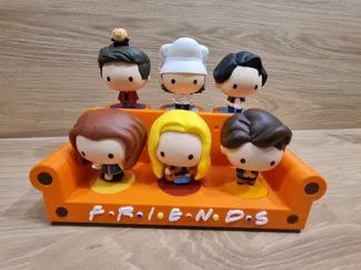 Friends couch for McDonalds figures