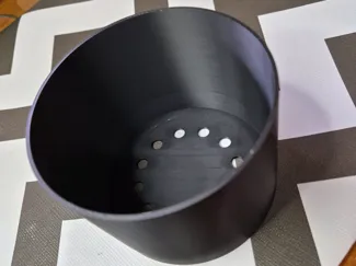 Simple pot to plant and use with cachepot