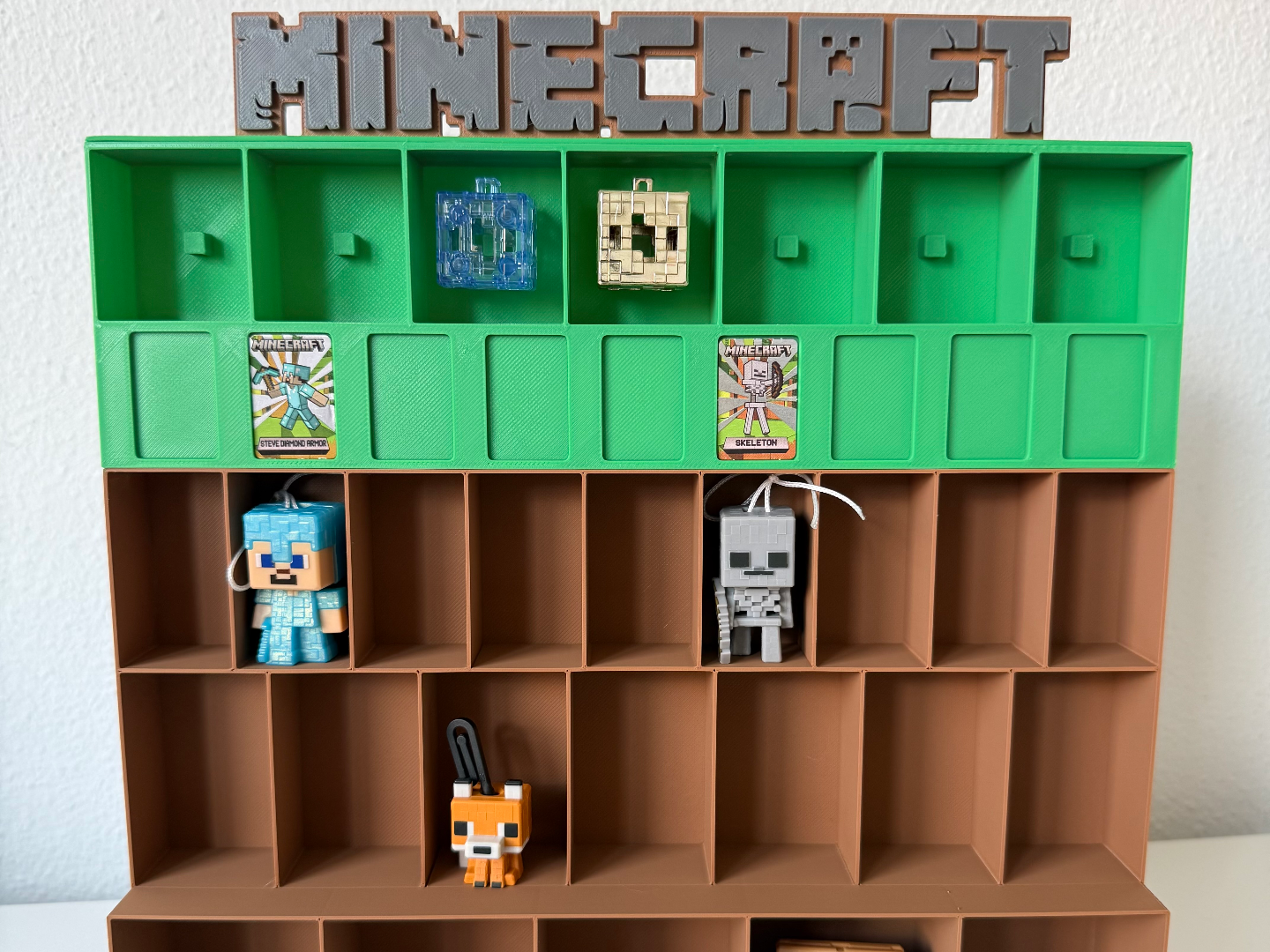Expositor Minecraft Kinder fino