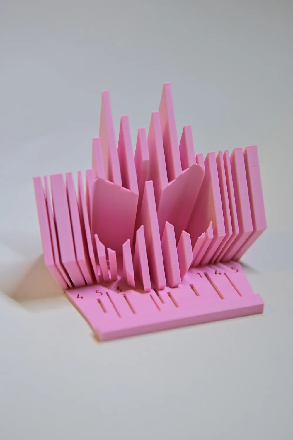 Kamen Rider Decade logo phone stand - Free 3D Print Model - MakerWorld